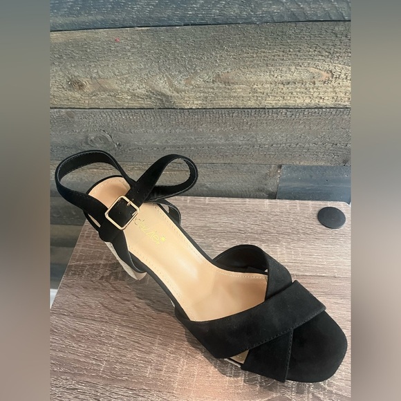 Shoedazzle Tina Crossover Sandals Black Raffia Block Heel Ankle Straps Size 9.5 - Picture 8 of 14